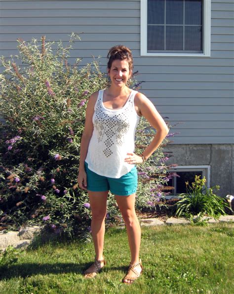 What I Wore Real Mom Style (Vol. 24) #RealMomStyle - momma in flip flops