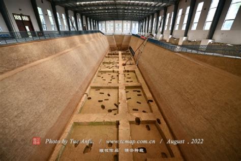 中国至今发掘最大的墓地：耗时10年发掘，图9为两千年前残忍陋俗|黄肠题凑|秦公一号大墓|陋俗_新浪新闻