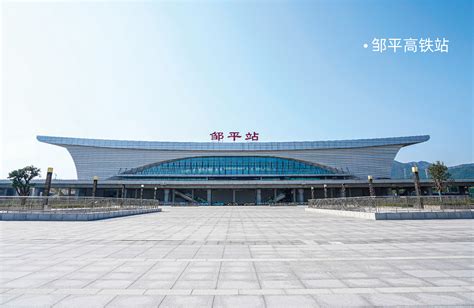 徐州观音机场高铁站，到机场1.5公里，每趟高铁，都配免费摆渡车