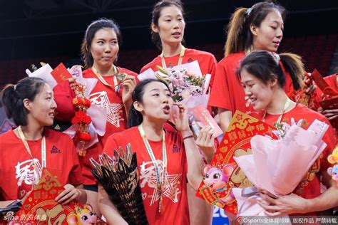 天津女排3-1力克泰国春武里 第五次夺得亚俱杯冠军__凤凰网