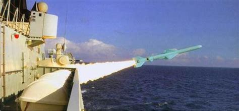 胡塞武装使用中国出口反舰导弹 两发击沉沙特先进战舰_手机新浪网