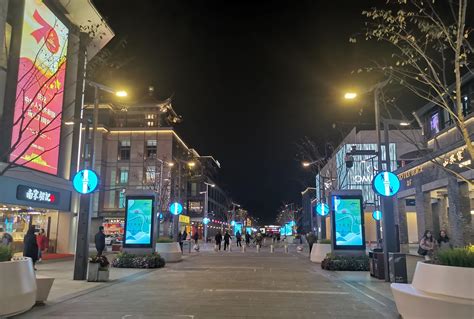 杭州夜晚最繁华的步行街在这里