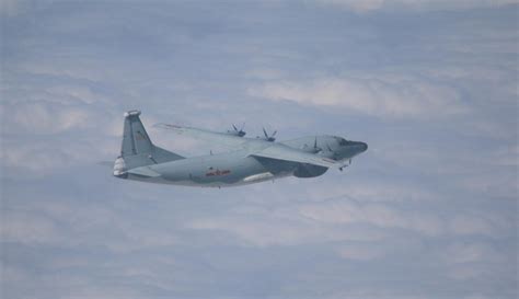 中国军机远海训练 轰-6飞出第一岛链千余公里_手机凤凰网