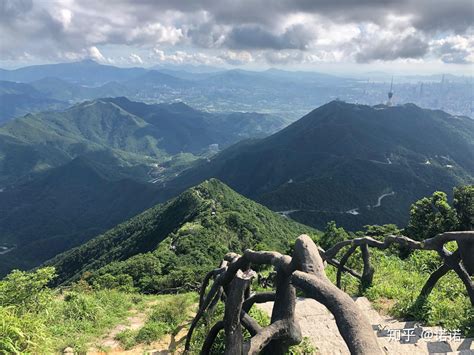 航拍深圳梧桐山落日云海，深圳盐田区风景_3840X2160_高清视频素材下载(编号:26473318)_实拍视频_光厂(VJ师网) www ...