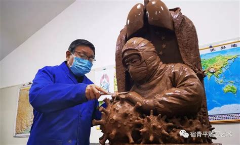 宿青平创作《医者无惧》 用雕塑为中国加油_临汾新闻网