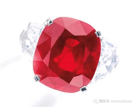 红宝石在清朝是一品官和亲王的顶戴宝石_张雄艺术网