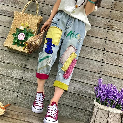 撞色古风牛仔裤女生头像