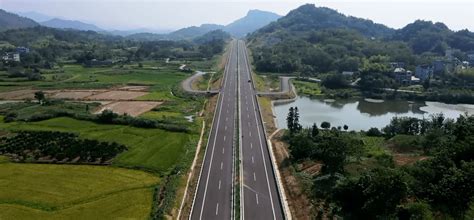 洛克之路：自驾甘南不可错过的风景_带着狗狗去旅行