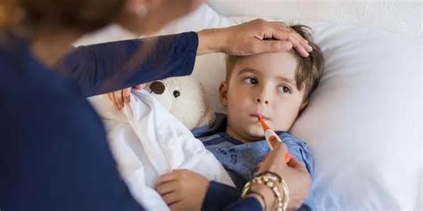 儿童感冒生病插画图片下载-正版图片400200829-摄图网