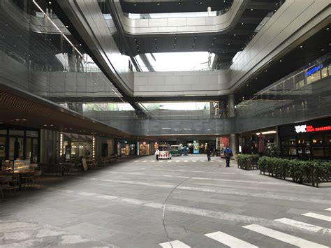 2023上海白玉兰广场购物,这里购物方面就挺一般的，停...【去哪儿攻略】