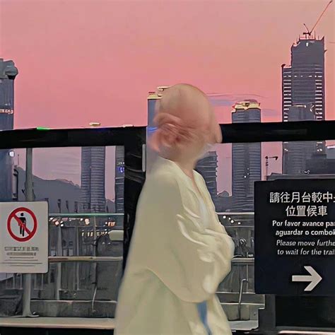 全身粉色非主流头像