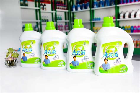 各种洗涤剂瓶和化学清洁用品高清图片下载-正版图片502595615-摄图网