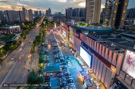 茂名东汇城购物广场夜景高清图片下载_红动中国