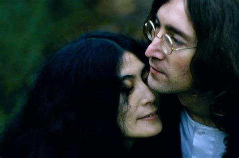约翰，列侬和女友小野洋子，1968年12月