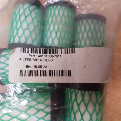 Unknown Manufacturer 40161500-7011 Filter Breathers 1-7/8" long 1/2 ...