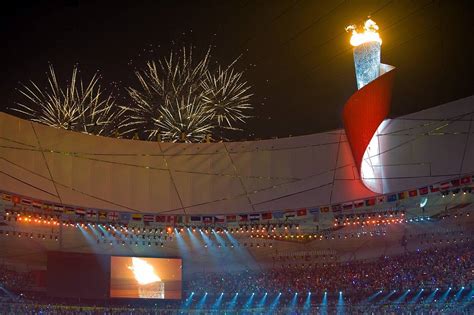 开屏新闻-圣火飞扬！2022年北京冬奥会火炬接力开始