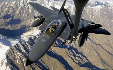 美国F-22战斗机图片集