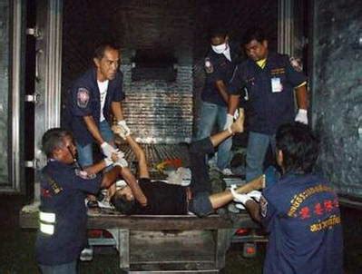 54名缅甸工人藏货车后厢偷渡时窒息而死(图)_新闻中心_新浪网
