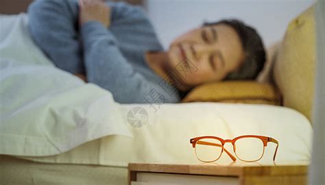“助眠”产品撑起千亿市场，睡好觉究竟难在何处？ | CBNData
