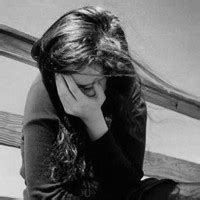 最伤感女生流泪的头像,是幸福的眼泪还是伤心的眼泪-黑白头像