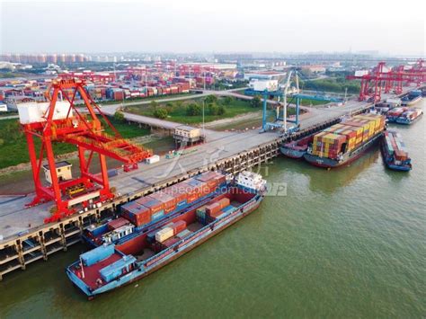 安徽芜湖港货物吞吐量高速增长-人民图片网