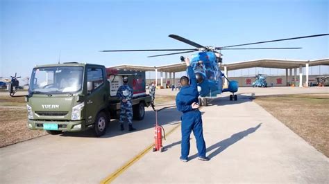 挺进高原，揭秘中国空军搜救直升机__凤凰网