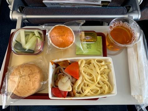 航空餐不好吃 但配餐是门好生意 - 民用航空网