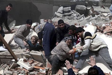 土耳其十年特大地震279人死亡亟需代祷 - 基督时报—基督教资讯平台