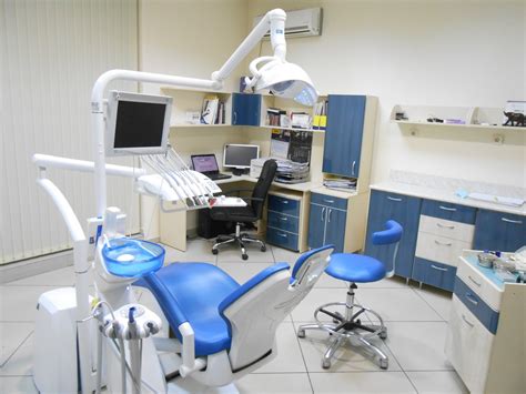 【分享】国外牙科诊所创意空间设计NO.3----医院装修设计|诊所设计|医疗美容门诊设计-领航医疗设计