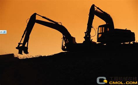 挖掘机 - 中型挖掘机系列 - 山重建机有限公司