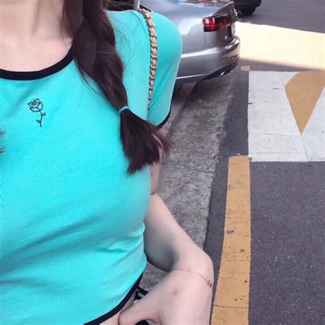 高清半身jk部位女头.图片