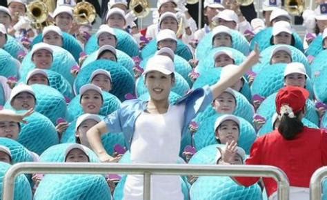 朝鲜美女乐团抵京 团长玄松月现身_腾讯网