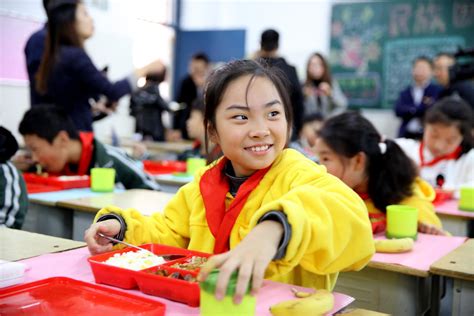 山东：2023年全省中小学校食堂全部达到规范化食堂标准__凤凰网