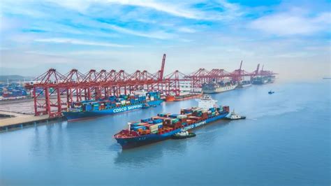 宁波舟山港成为全球首个9亿吨大港（组图）_凤凰资讯