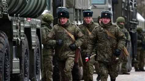乌方称俄军两个营级战术群已撤回到白俄罗斯_凤凰网