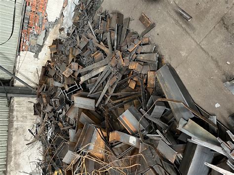 河南市场独家消息2022年废铁价格-舞阳回收废铁-红太阳大型废钢回收加工基地13353861777