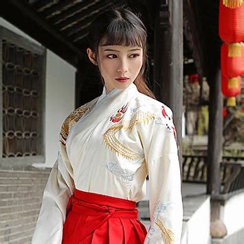 古风吹笛女生图片头像
