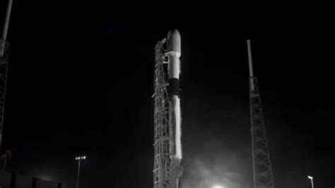 马斯克的骄傲：SpaceX再发60颗星链卫星，第一枚十手火箭诞生_凤凰网视频_凤凰网