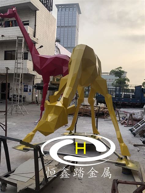 不锈钢抽象几何长颈鹿雕塑景观小品雕塑为城市增加乐趣|工业 ...