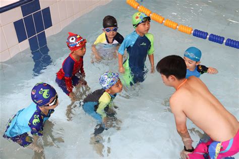 我校2019级学生游泳课本周启动-徐州市第二中学