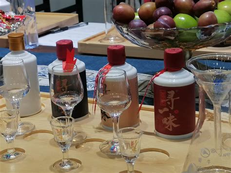 2022年中国白酒行业发展趋势分析：行业集中度持续上升，年轻群体是未来增长点|趋势分析|集中度|酒类_新浪新闻