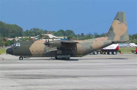 美国C-130运输机图册_360百科