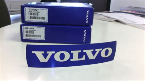 Volvo Original Rejilla Azul Emblema Insignia C30 V60 S60 V70 S80 XC70 ...