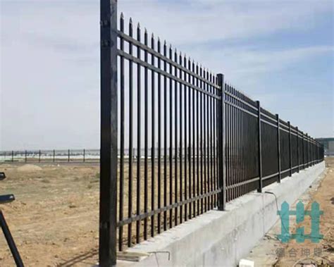 乌鲁木齐围墙护栏-乌鲁木齐围墙护栏厂家批发电话-新疆德合坤厚金属制品有限公司