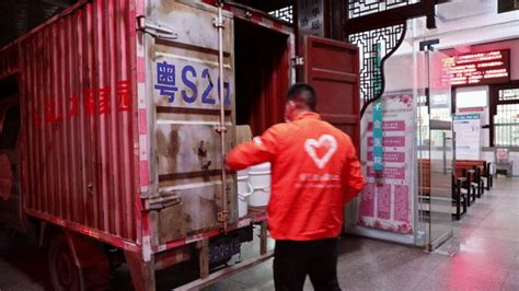 陕西交控集团捐赠30万元生活物资助力宝鸡抗疫-西部之声