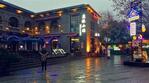 南京最好的酒吧，南京哪条街的酒吧比较有名，都是哪些