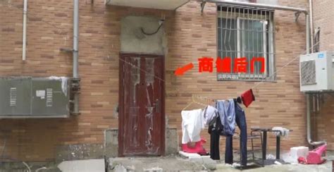 武汉市江岸区同鑫花园的商铺开后门小区岔着进 业主急了 _视频_长沙社区通