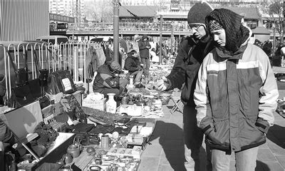 微纪录片\\一镜到底《中国最大的古玩市场北京潘家园旧货市场》12:00