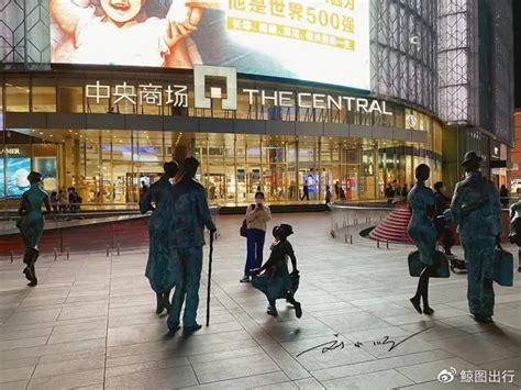 南京新街口唯一的地下商场,占据黄金地理位置,却感觉档次很低
