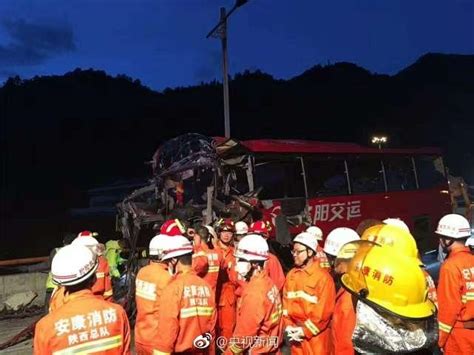 陕西镇坪发生一起客运车相撞交通事故致5死9伤 _频道速递 _南方网